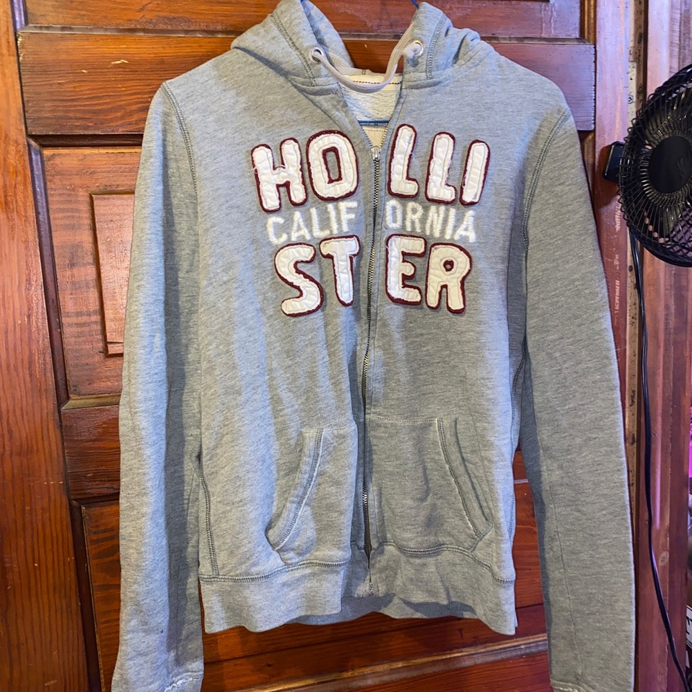 Hollister Large Zip Hoodie - Picture 2 of 4
